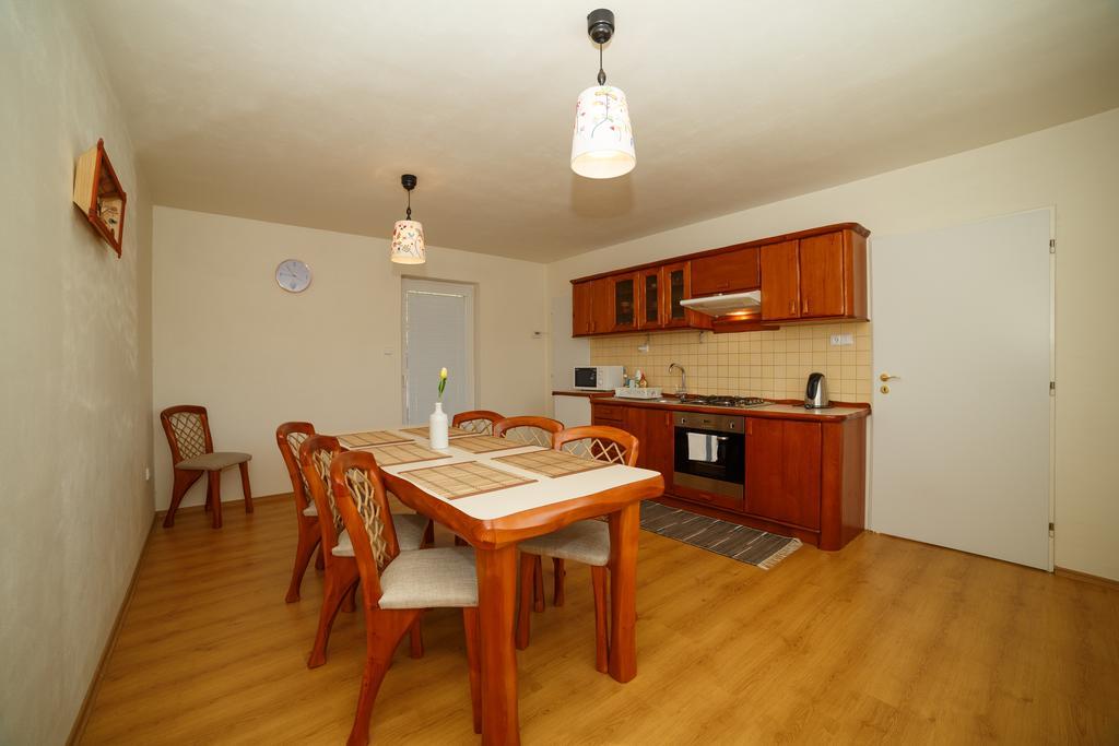 Apartmanovy Dom River Blatnica Extérieur photo